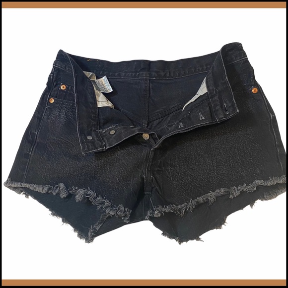 BLACK 501 LEVIS HIGH-RISE CUT-OFF SHORTS Sz 28 - Picture 4 of 13